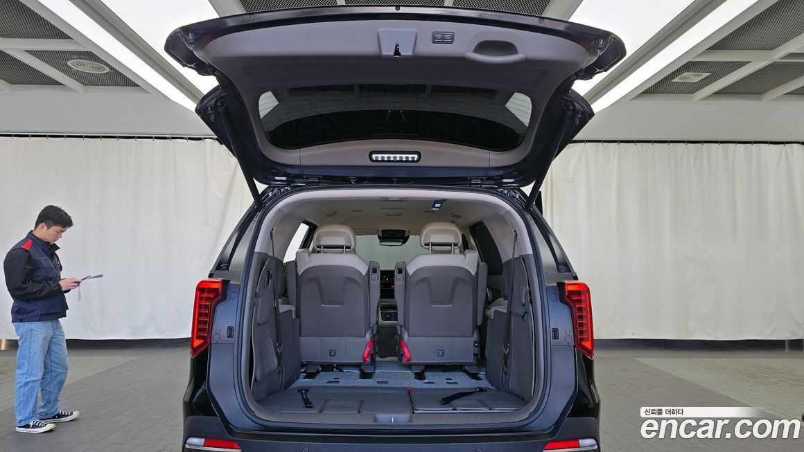 Kia Canival 2025