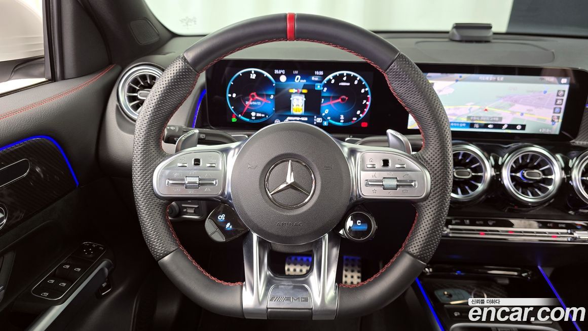 Mercedes-Benz GLB-Class 2023