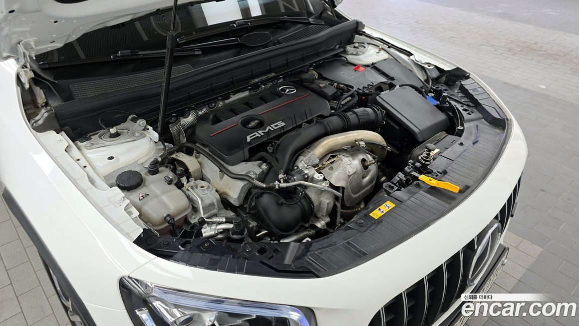 Mercedes-Benz GLB-Class 2023