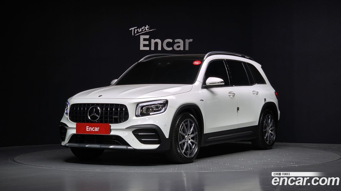Mercedes-Benz GLB-Class 2023