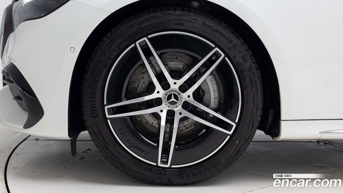 Mercedes-Benz E-Class 2026