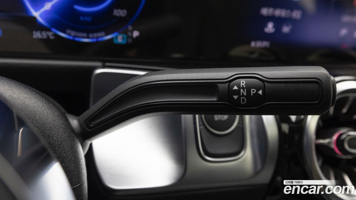 Mercedes-Benz EQB 2025