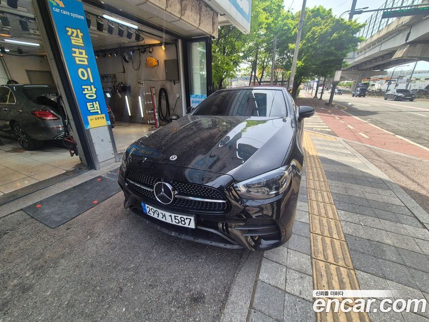 Mercedes-Benz E-Class 2022