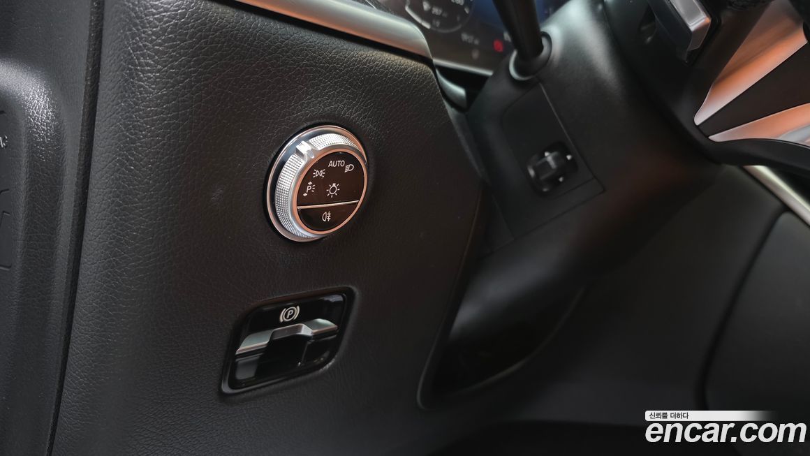 Mercedes-Benz GLC-Class 2024