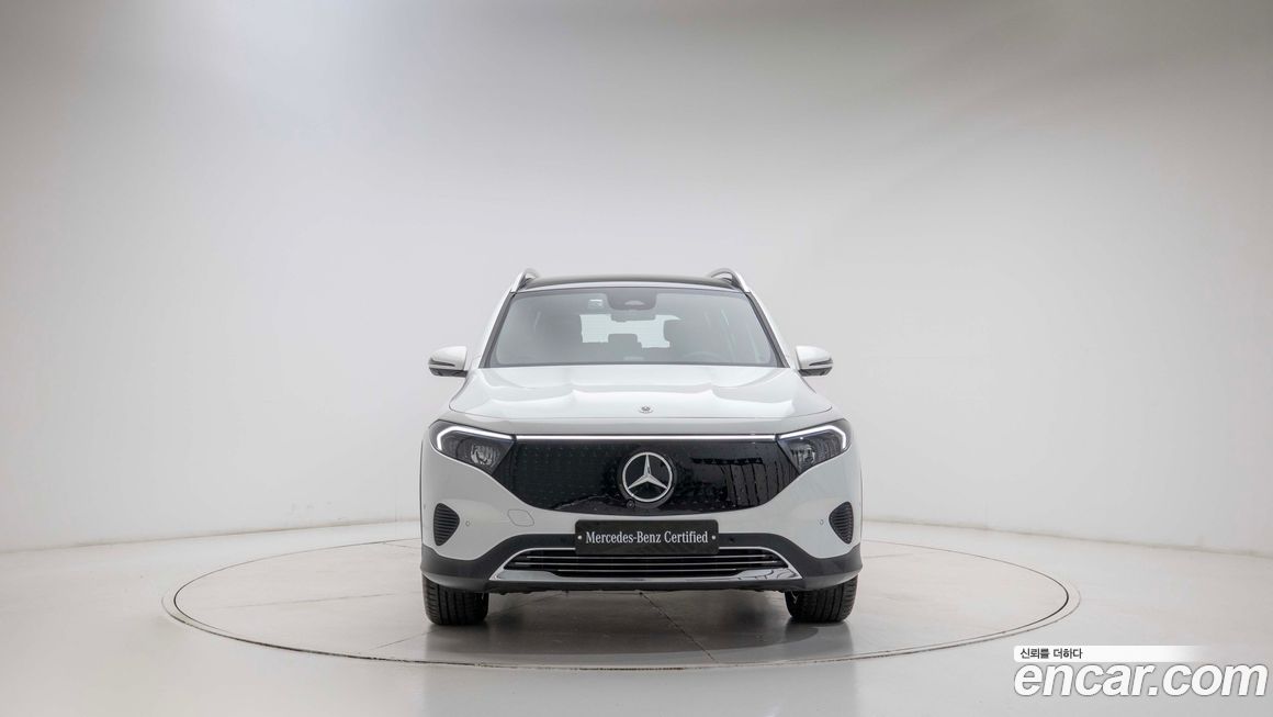 Mercedes-Benz EQB 2025