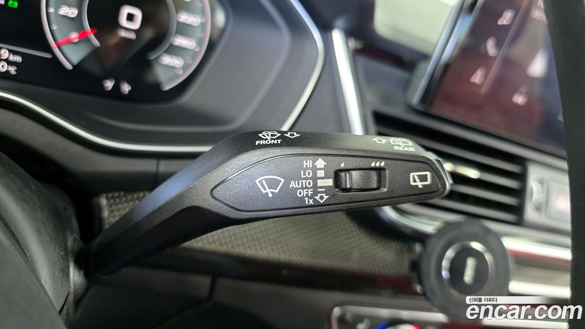 Audi SQ5 2023