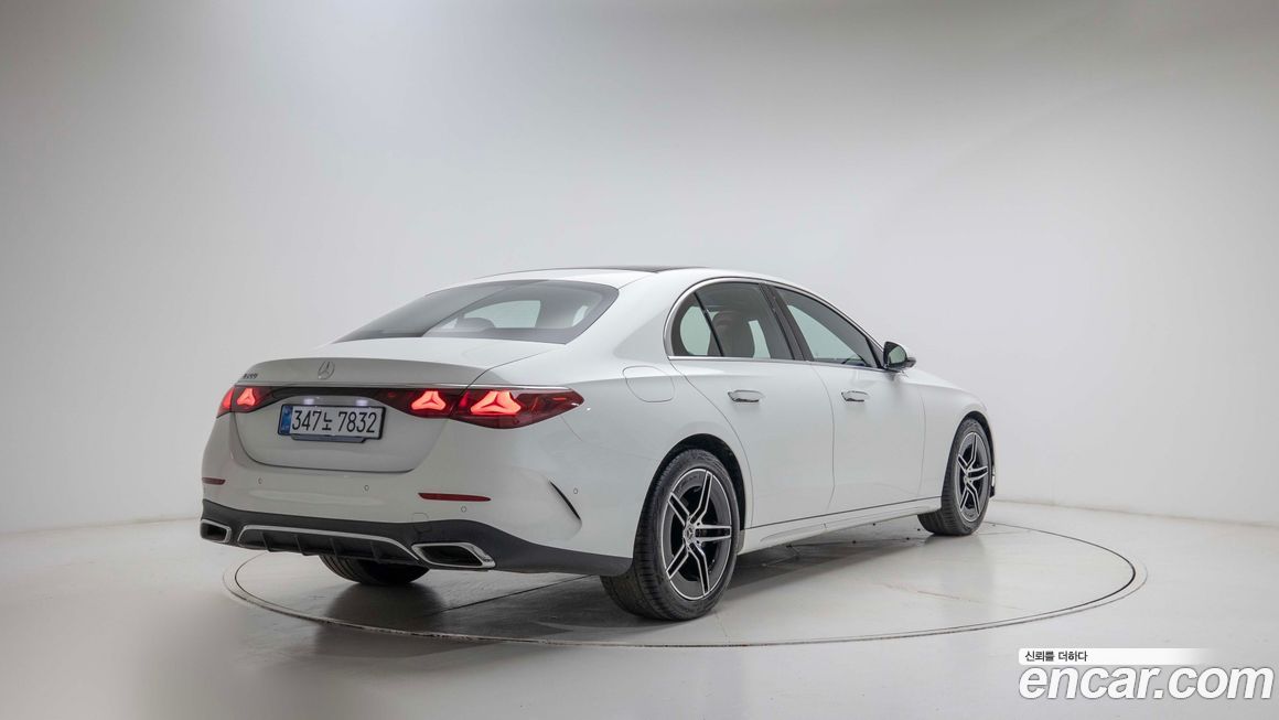 Mercedes-Benz E-Class 2026