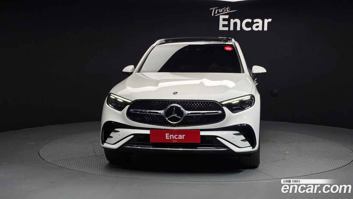 Mercedes-Benz GLC-Class 2024