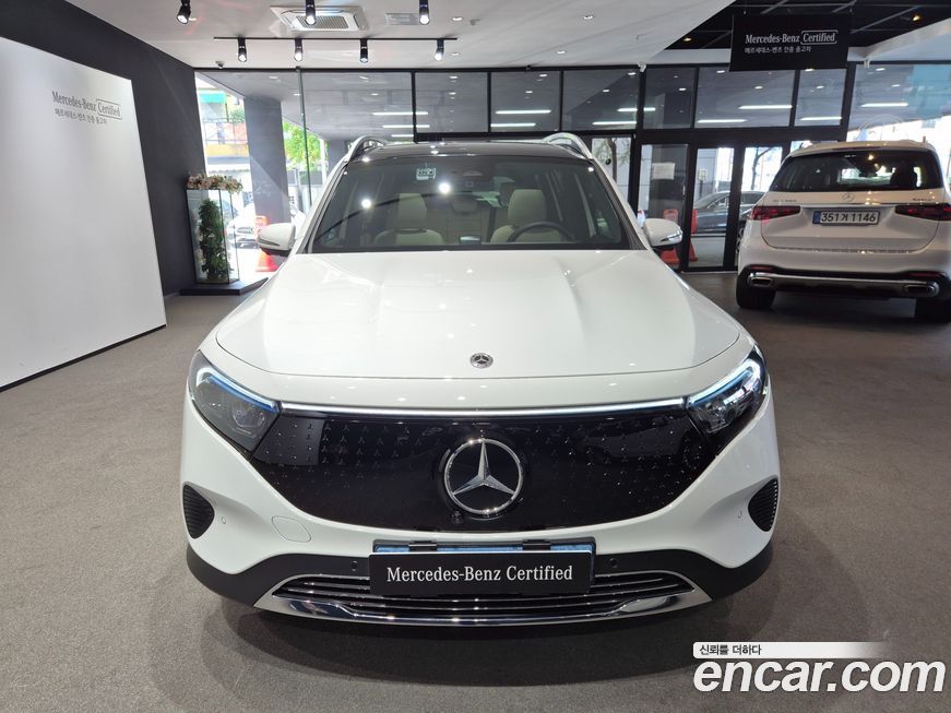 Mercedes-Benz EQB 2026