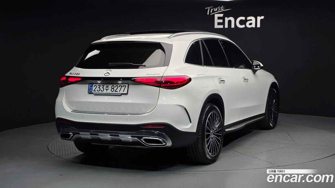 Mercedes-Benz GLC-Class 2024