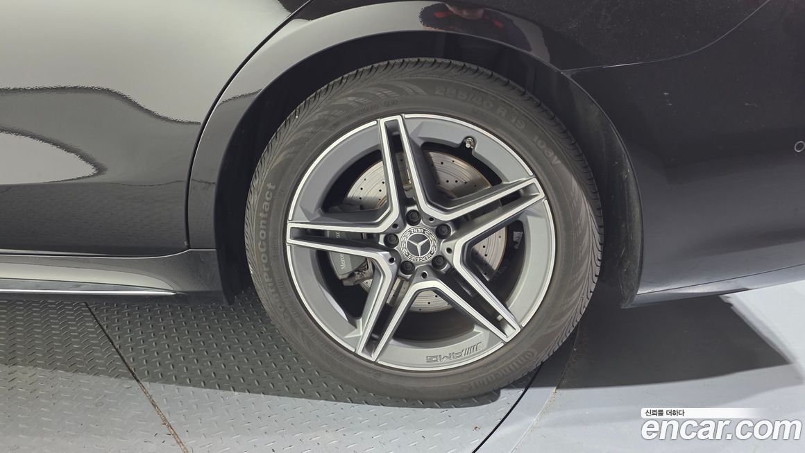 Mercedes-Benz S-Class 2021