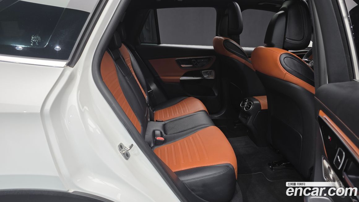 Mercedes-Benz GLC-Class 2024