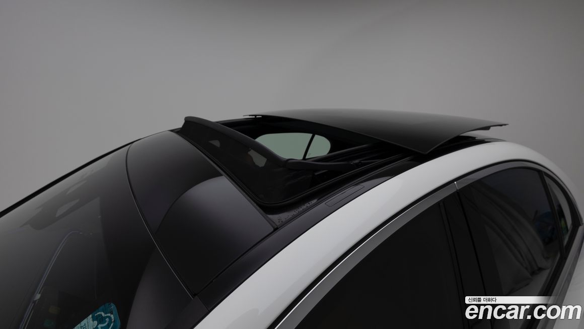 Mercedes-Benz E-Class 2026