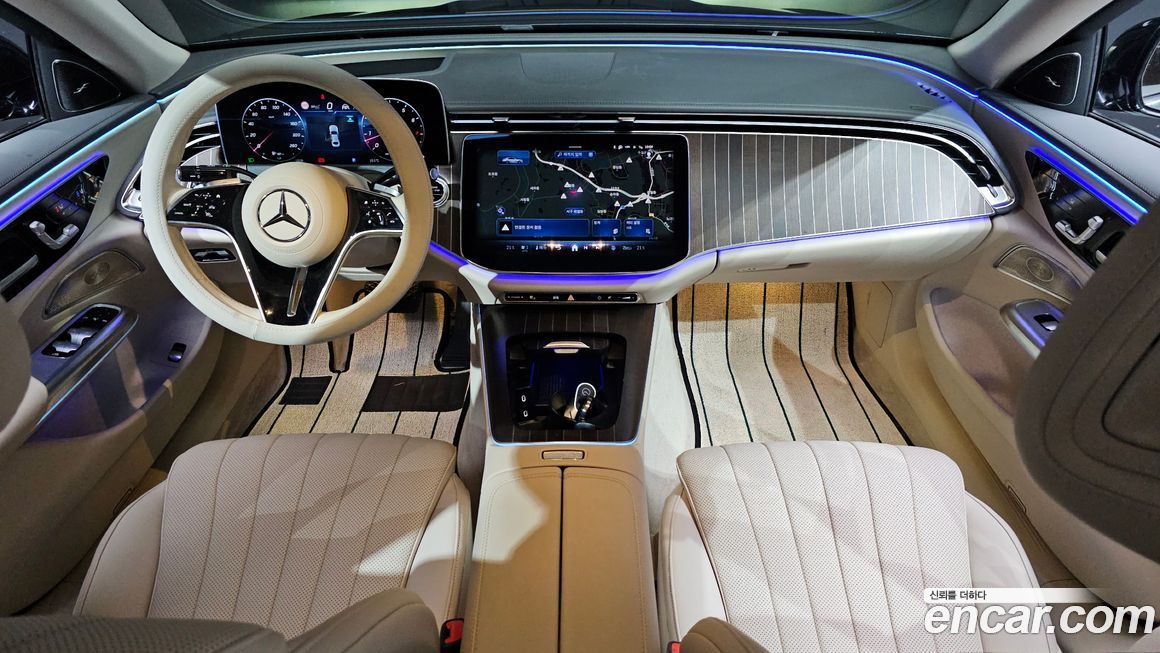 Mercedes-Benz E-Class 2024