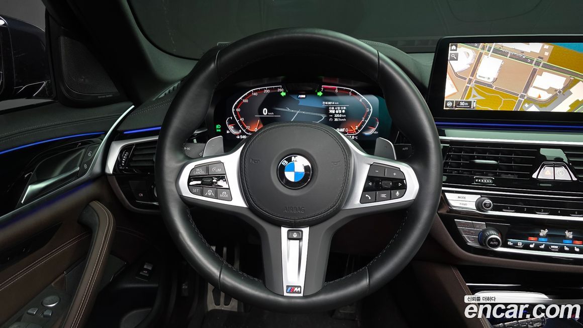 BMW 5-Series 2023