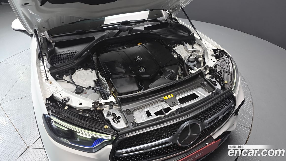 Mercedes-Benz GLC-Class 2024