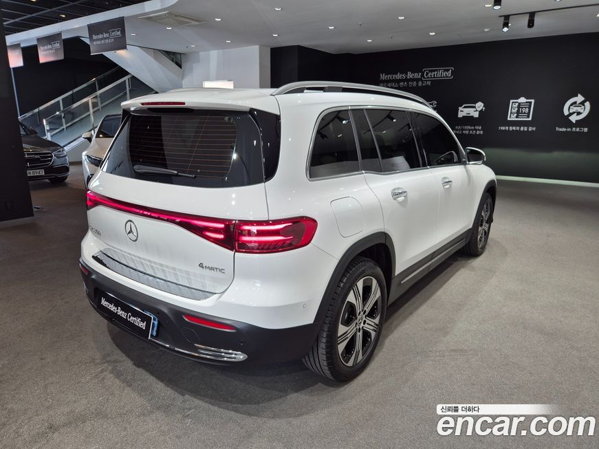 Mercedes-Benz EQB 2026