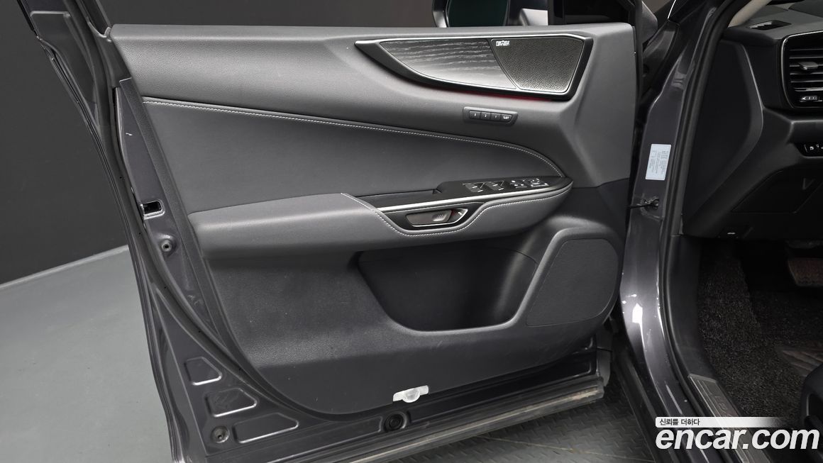 Lexus NX 2025