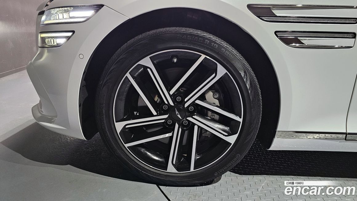 Genesis G80 2025