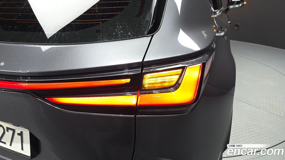 Lexus NX 2025