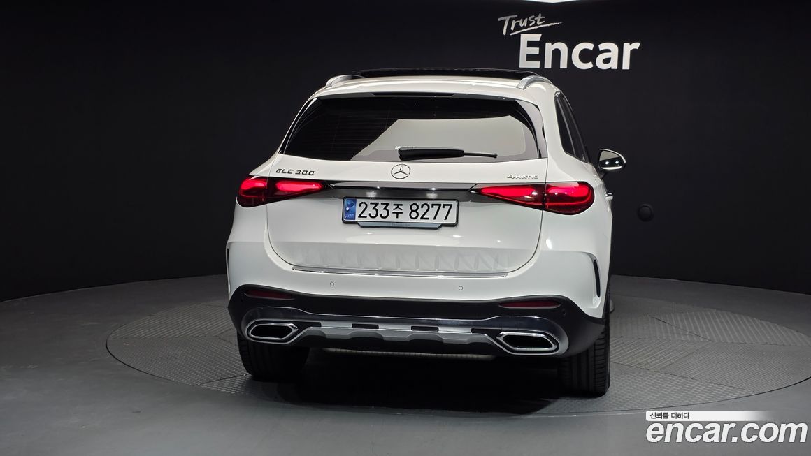 Mercedes-Benz GLC-Class 2024