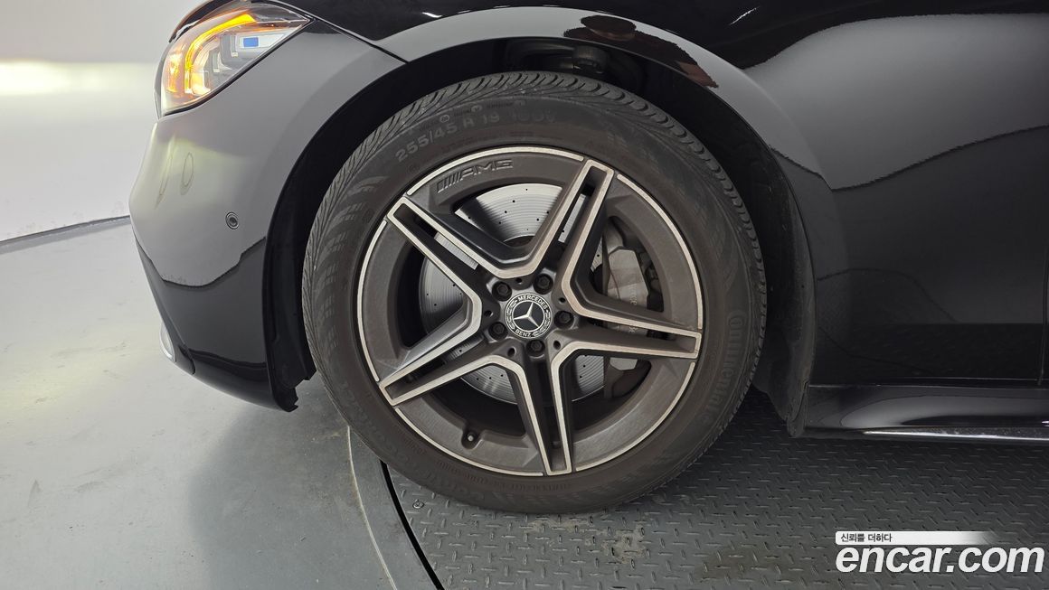 Mercedes-Benz S-Class 2021