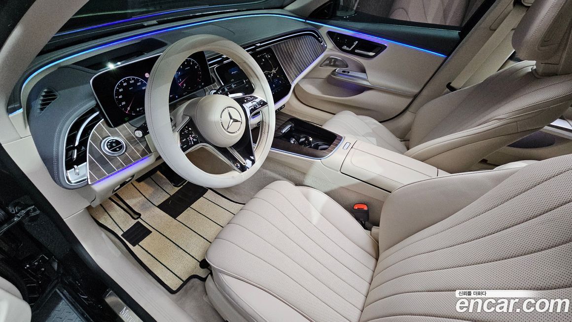 Mercedes-Benz E-Class 2024