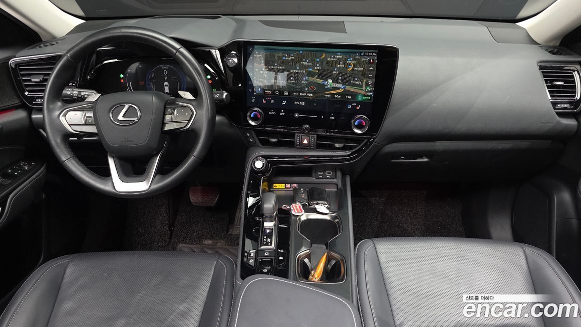 Lexus NX 2025