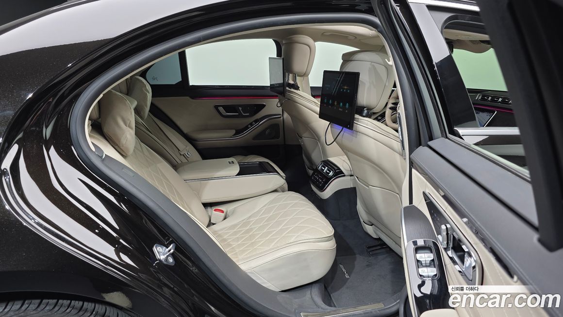 Mercedes-Benz S-Class 2021