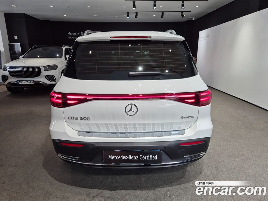 Mercedes-Benz EQB 2026