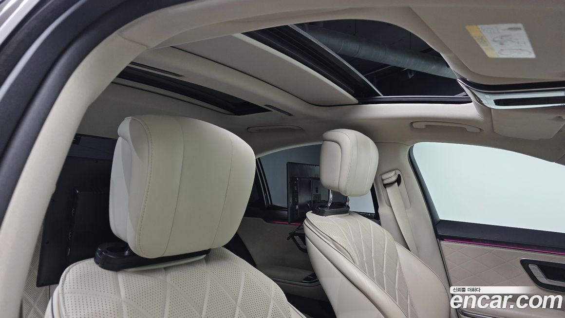 Mercedes-Benz S-Class 2021