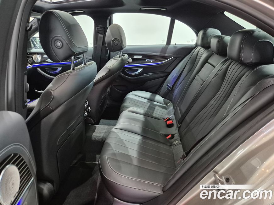 Mercedes-Benz E-Class 2023