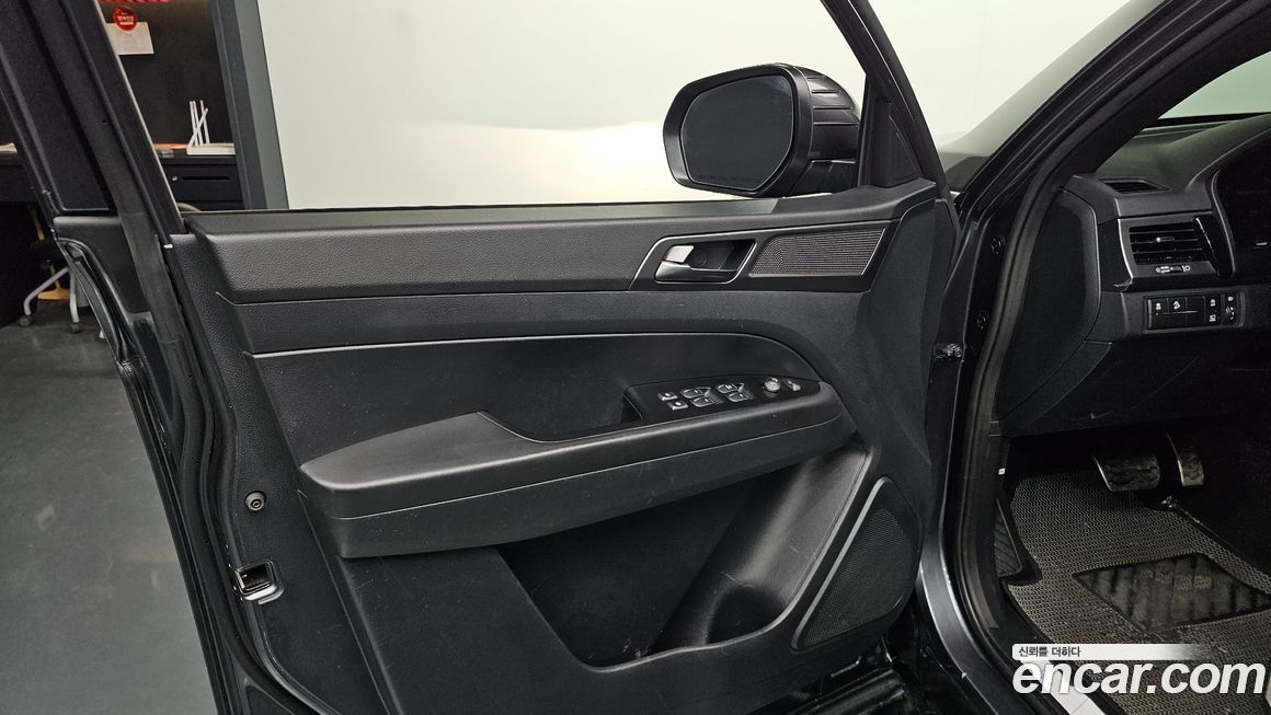 KG_Mobility_Ssangyong Rexton 2022