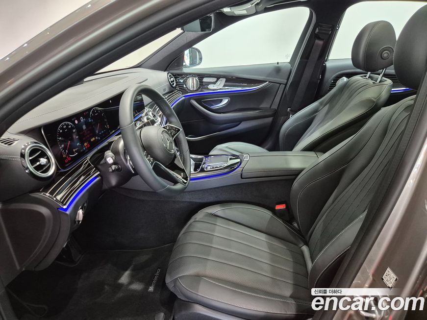 Mercedes-Benz E-Class 2023