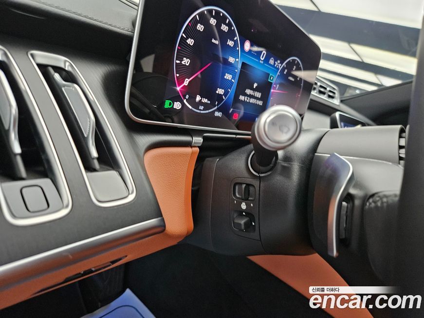 Mercedes-Benz S-Class 2025