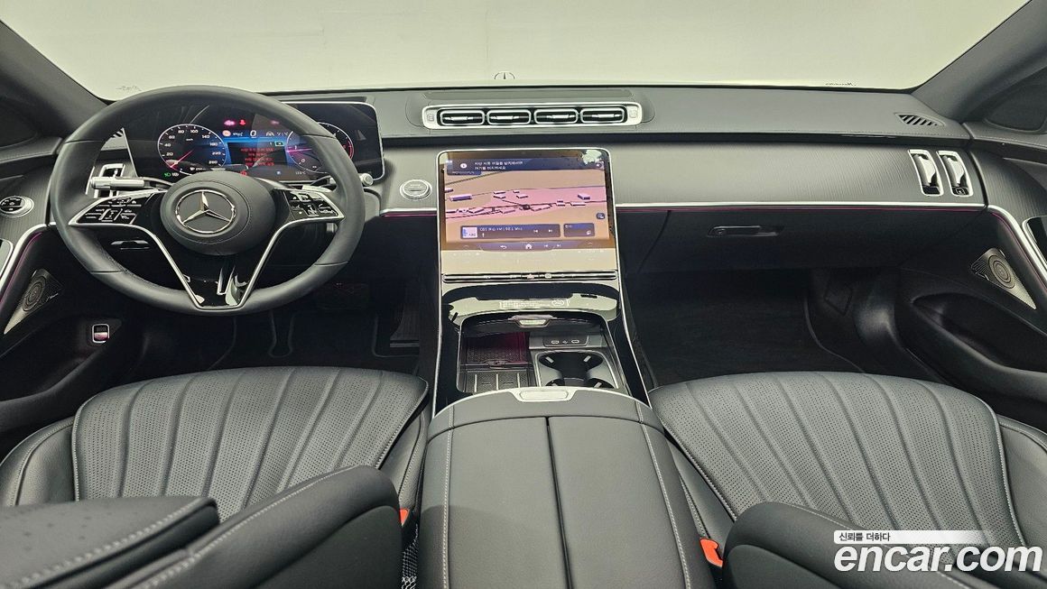 Mercedes-Benz S-Class 2025