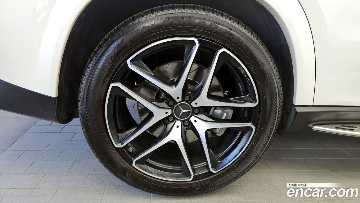 Mercedes-Benz GLE-Class 2023