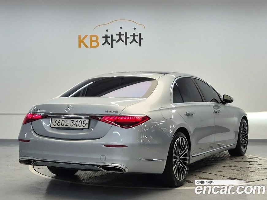 Mercedes-Benz S-Class 2021