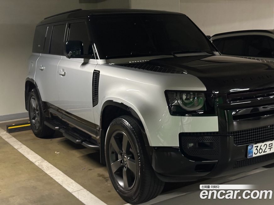 Land Rover Defender 2024