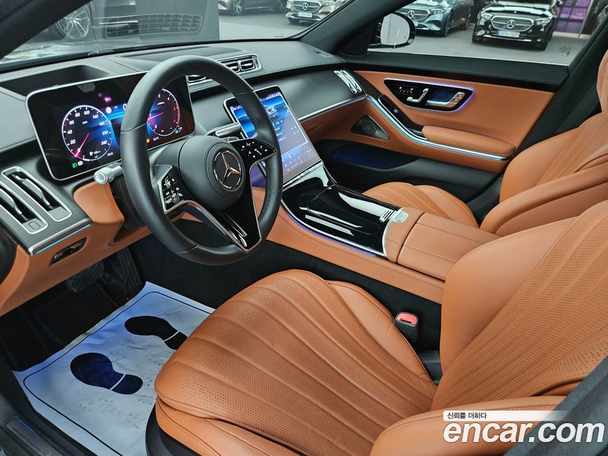Mercedes-Benz S-Class 2025