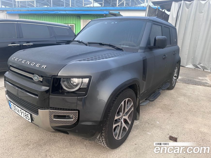 Land Rover Defender 2024