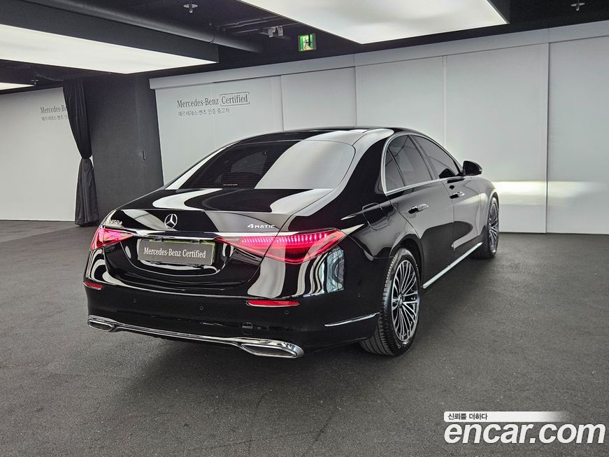 Mercedes-Benz S-Class 2025