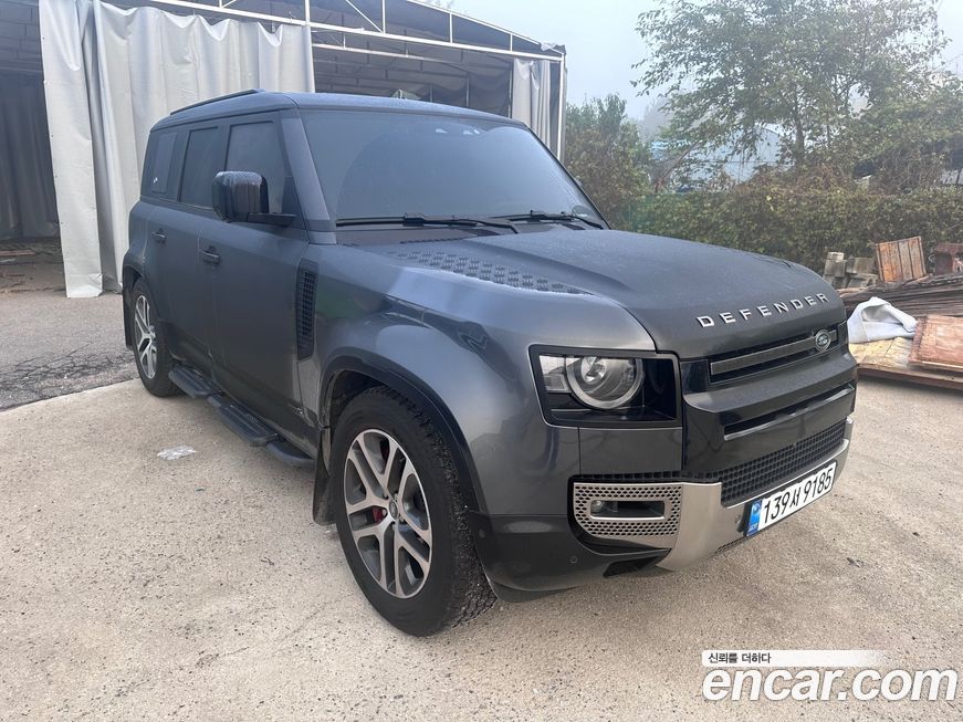 Land Rover Defender 2024