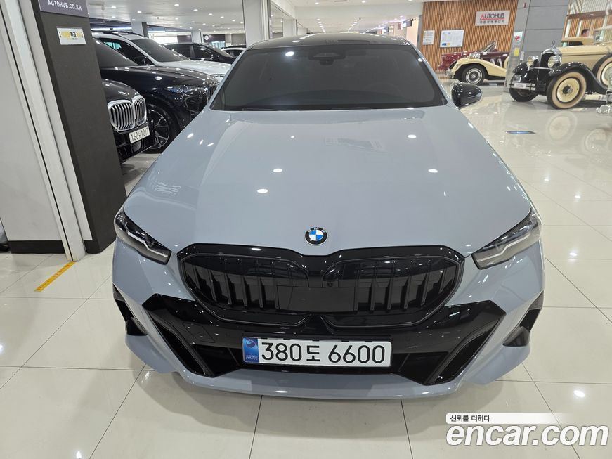 BMW 5-Series 2025