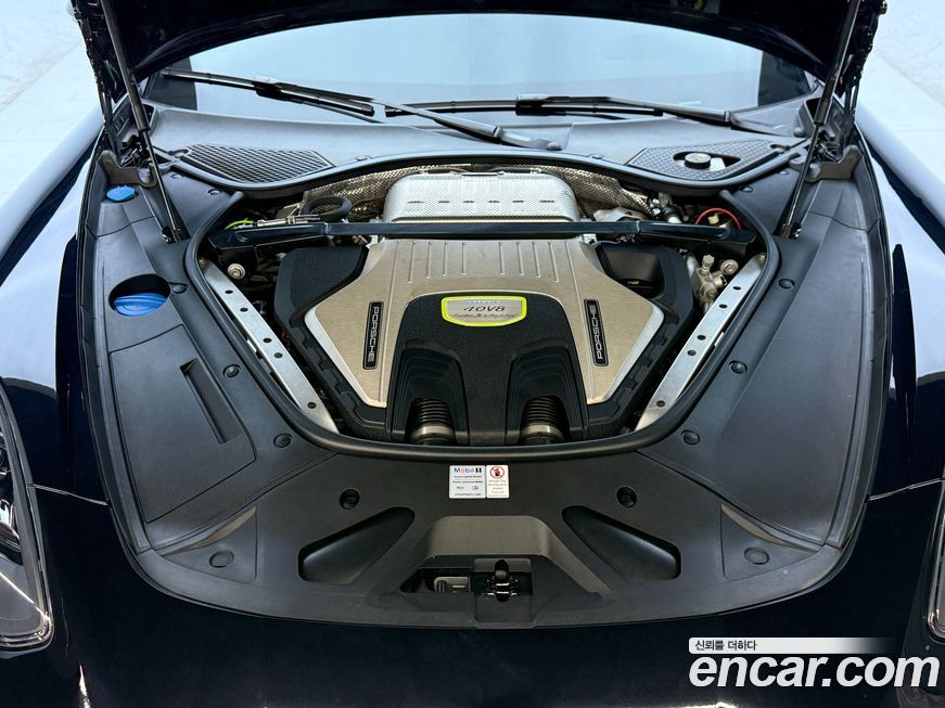 Porsche Panamera 2022