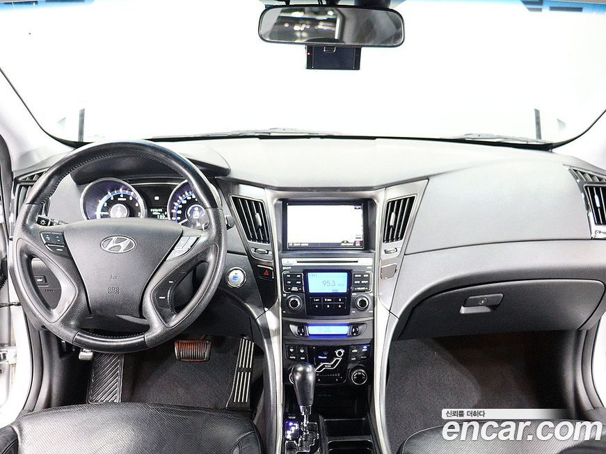 Hyundai Sonata 2010