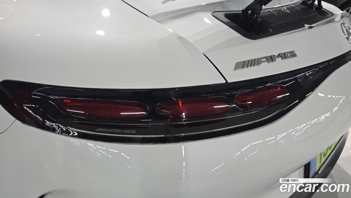 Mercedes-Benz AMG GT 2025