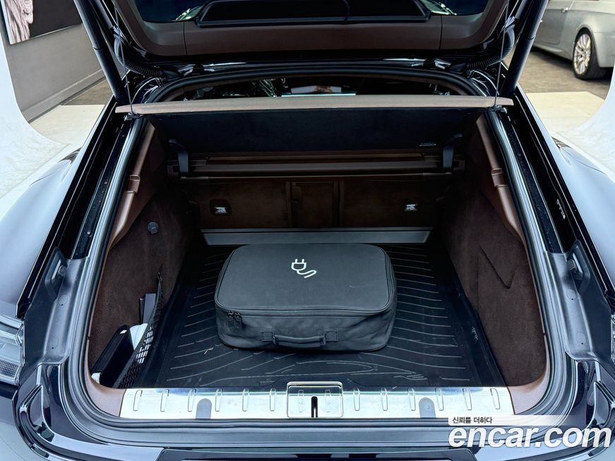 Porsche Panamera 2022