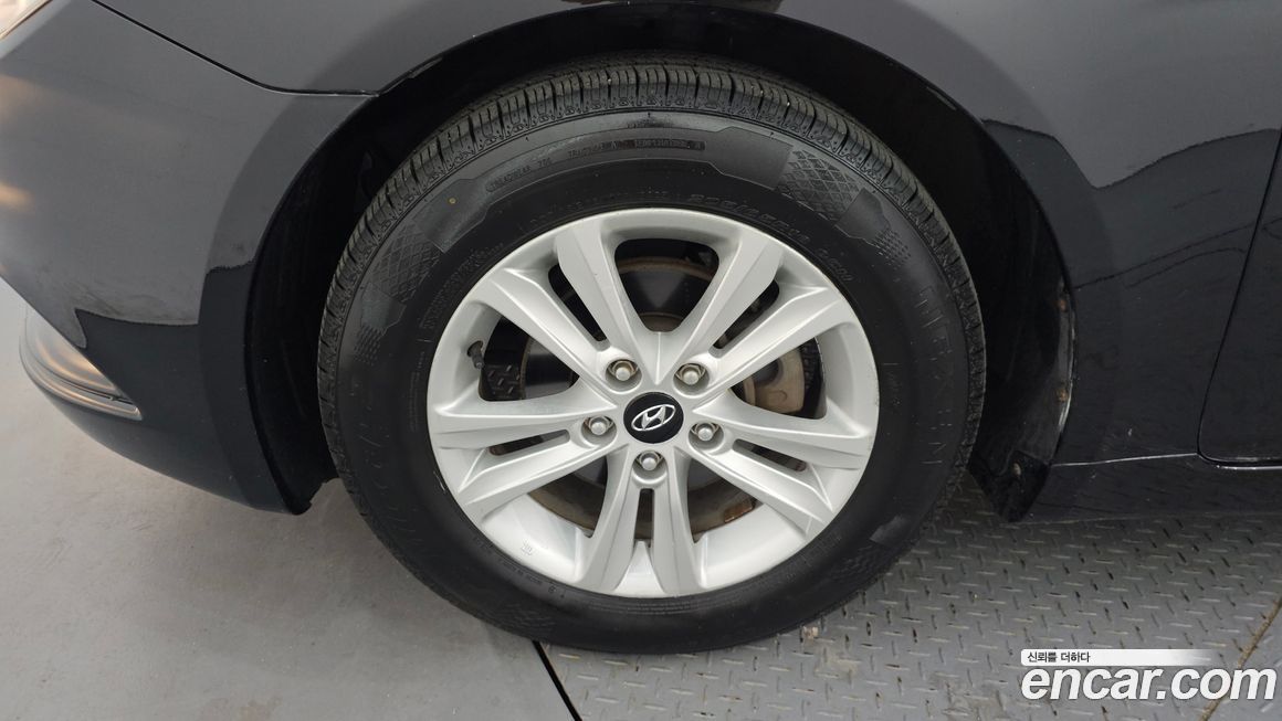 Hyundai Sonata 2010