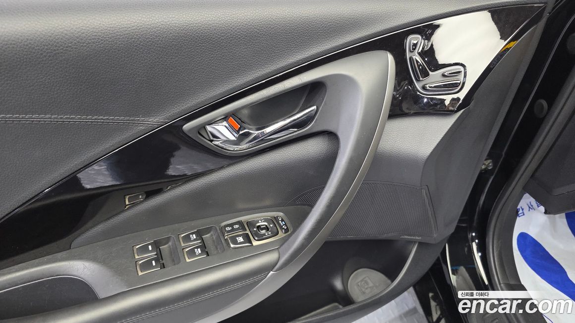 Hyundai Grandeur 2012